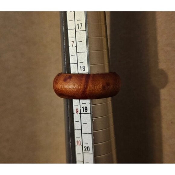 Size 8 Real Wood Unisex Ring Handcrafted Matte Finish Minimalist Jewelry - Picture 4 of 4